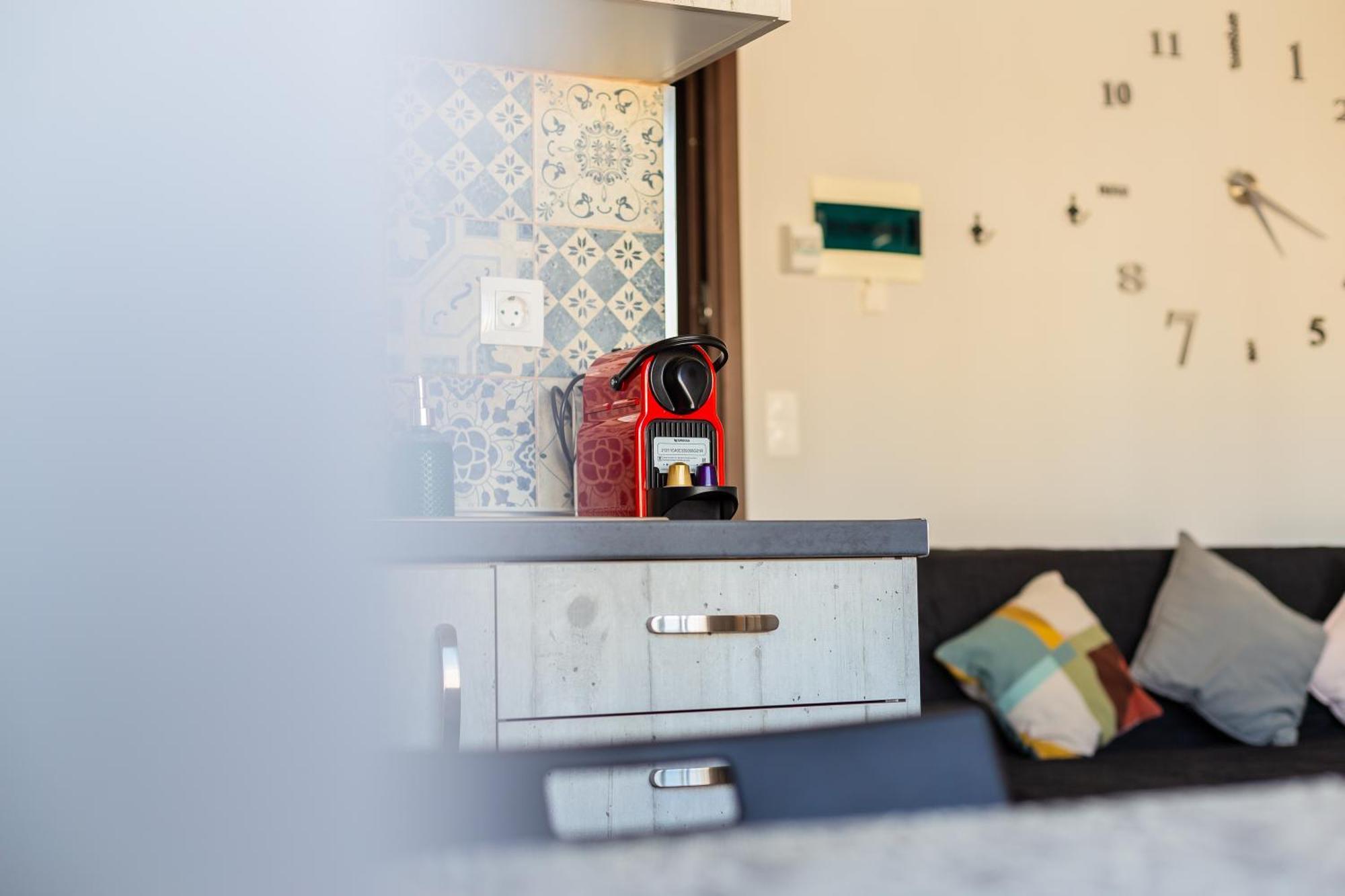 Modiano Studios Center-Your Urban Stay テッサロニキ エクステリア 写真