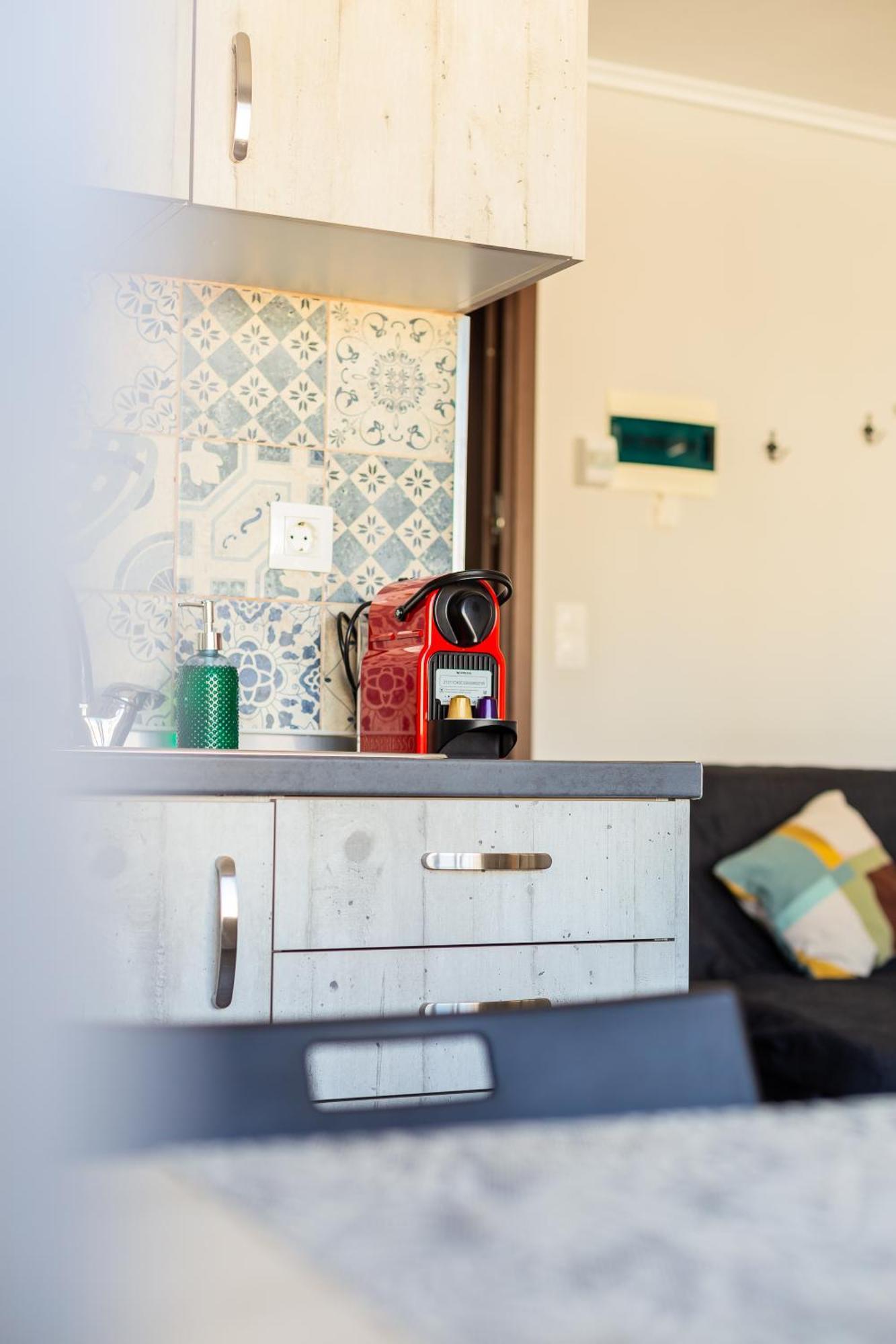Modiano Studios Center-Your Urban Stay テッサロニキ エクステリア 写真